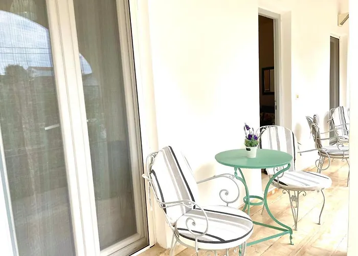 Lena Apartament *